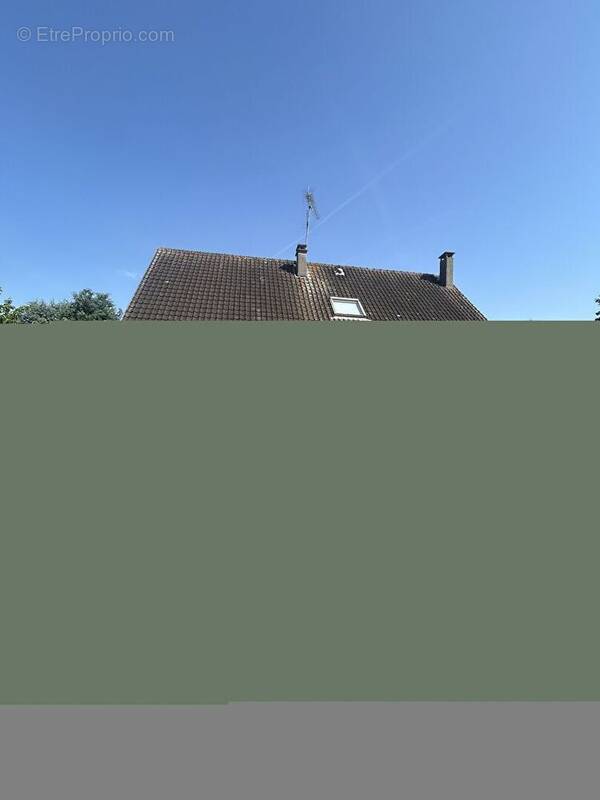 Maison à ULLY-SAINT-GEORGES
