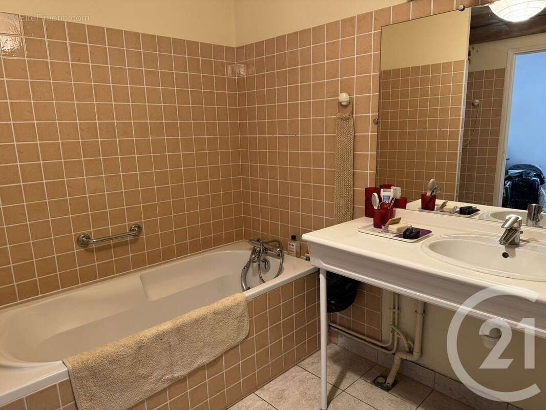 Maison à COSNE-COURS-SUR-LOIRE