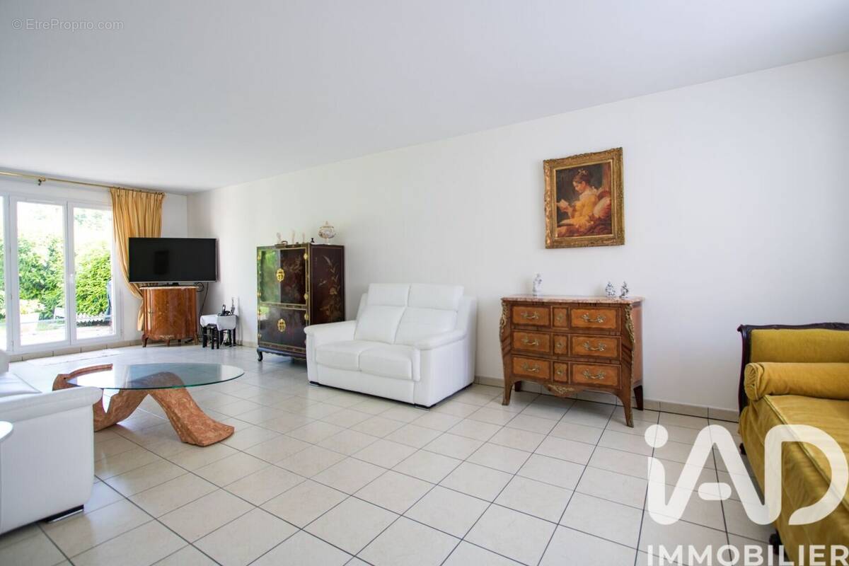 Photo 1 - Maison à BOIS-D'ARCY