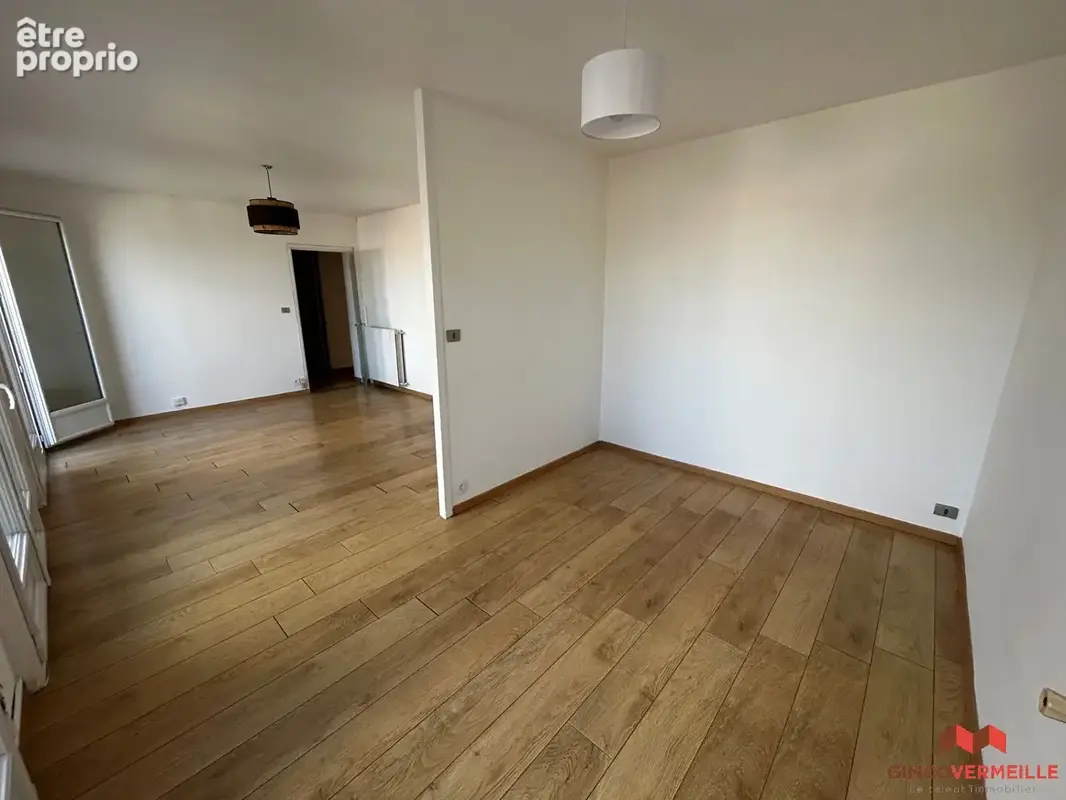 Appartement 4 pièces 82 m² à vendre à Poissy (78300) - photo 3