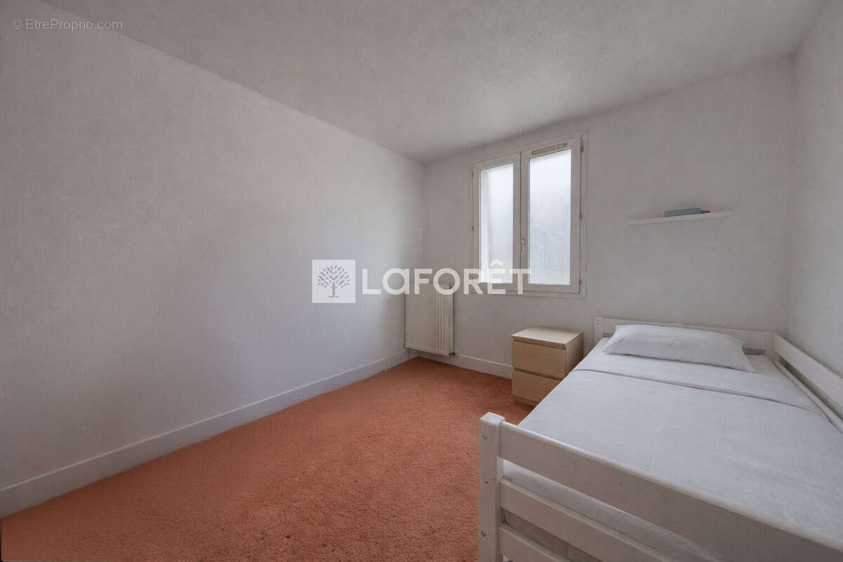 Maison Pontault Combault 6 pièce(s) 104.49 m2 - photo 5
