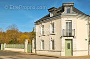 Maison à SAINT-PARDOUX-LA-RIVIERE