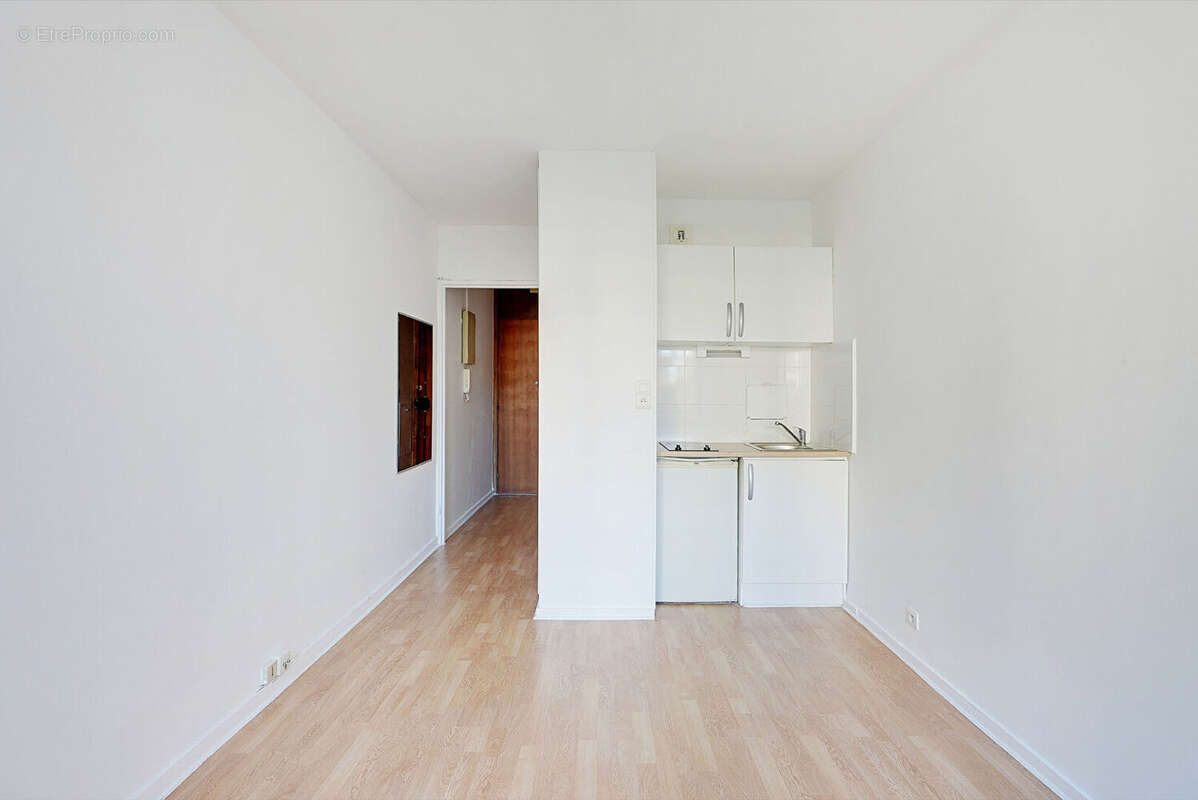 Appartement à PARIS-19E