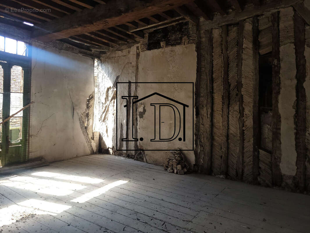 étage - Appartement à ISSIGEAC