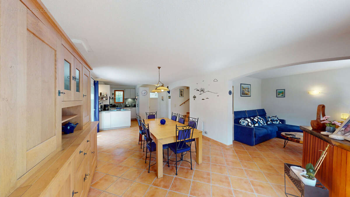 Maison Frejus 4 pièce(s) 102.46 m2 - photo 3