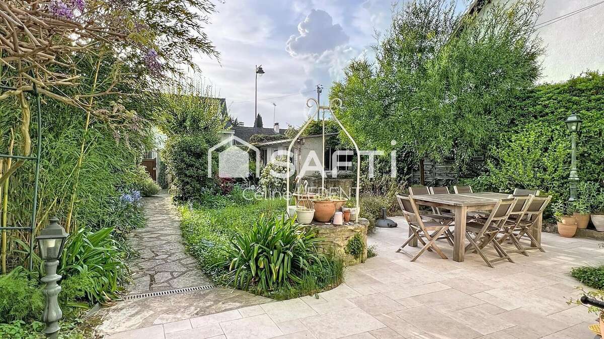 Maison 160 m² à Maisons-Alfort  - photo 2