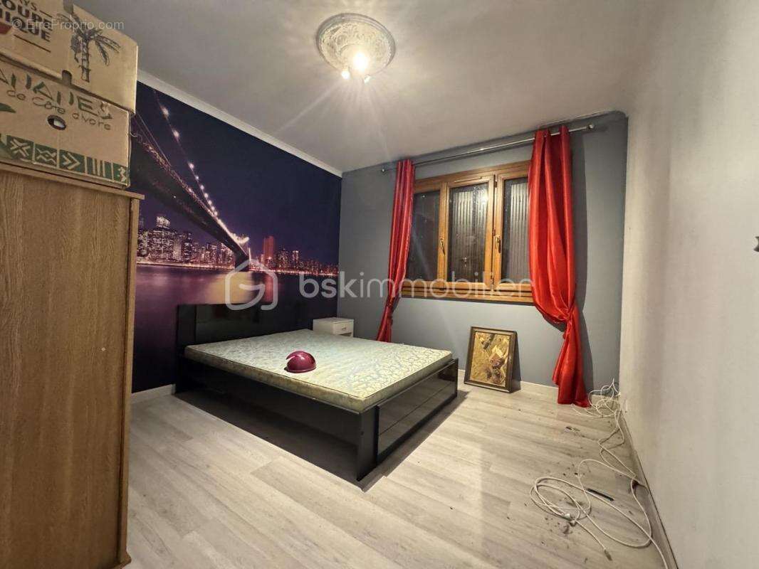 Maison à NASSANDRES