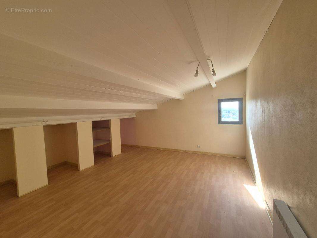 Maison à PONT-SAINT-ESPRIT