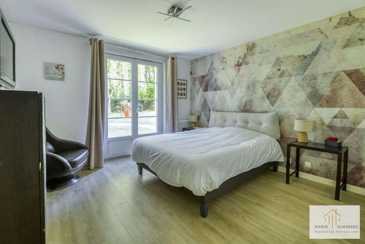 Propriété de 200m2, 7 pièces avec piscine sur Basse-Goulaine - photo 8