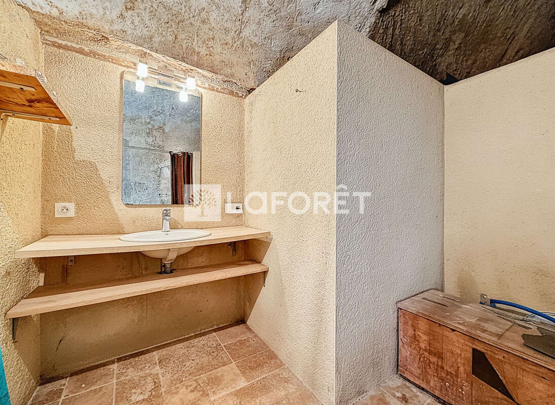 Maison à DOUE-LA-FONTAINE