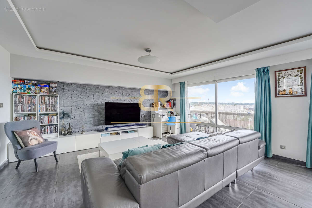 Appartement à CHAMPIGNY-SUR-MARNE