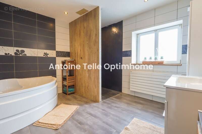 Catillon sur Sambre 59360 - Maison individuelle de 4 chambres avec garage & jardin sur 2000m² - photo 7