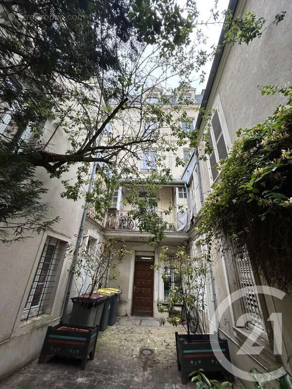 Appartement à FONTAINEBLEAU