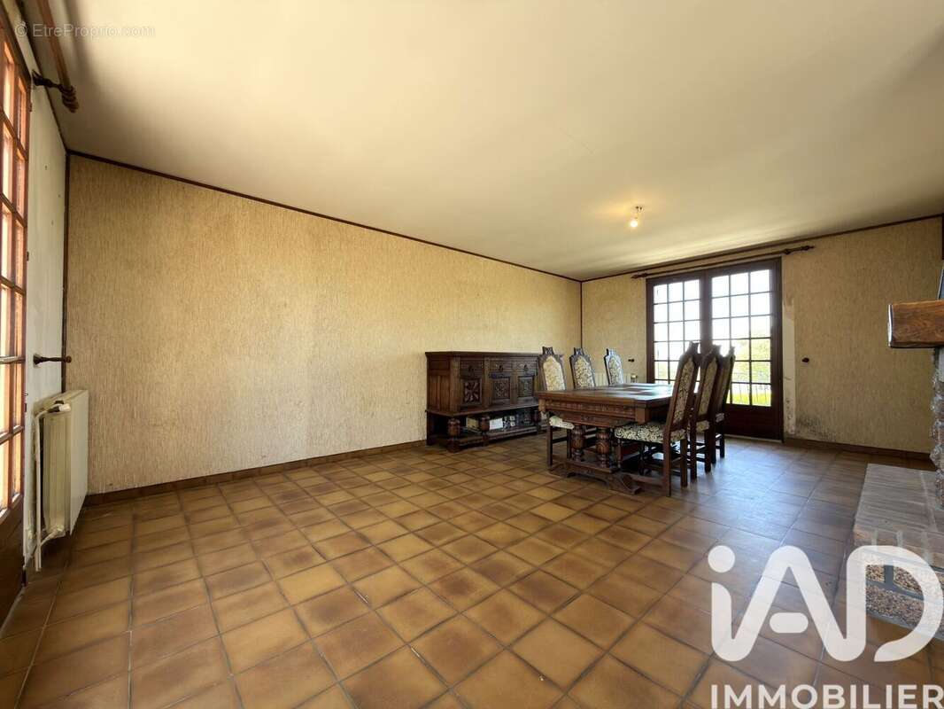 Photo 4 - Maison à AJAIN