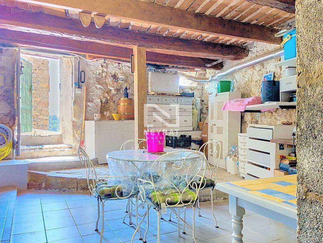 Callian -appartement avec grande cave amenagee - photo 7
