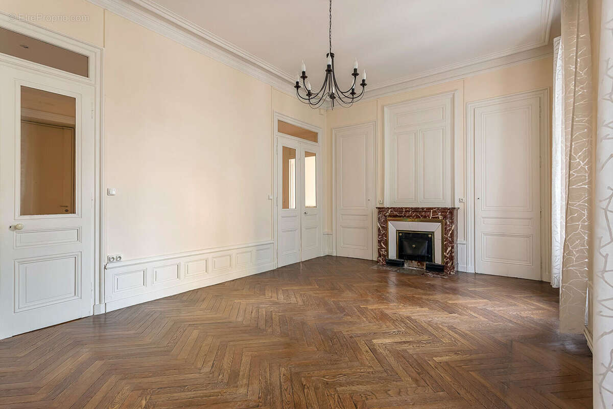 Appartement à LYON-7E