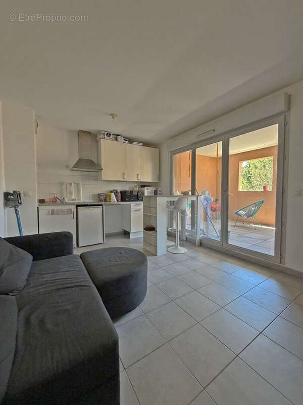 Appartement à PEYNIER