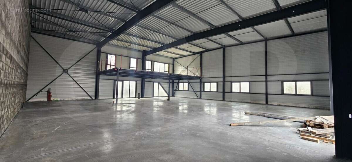 Autre à MONTAUBAN-DE-BRETAGNE