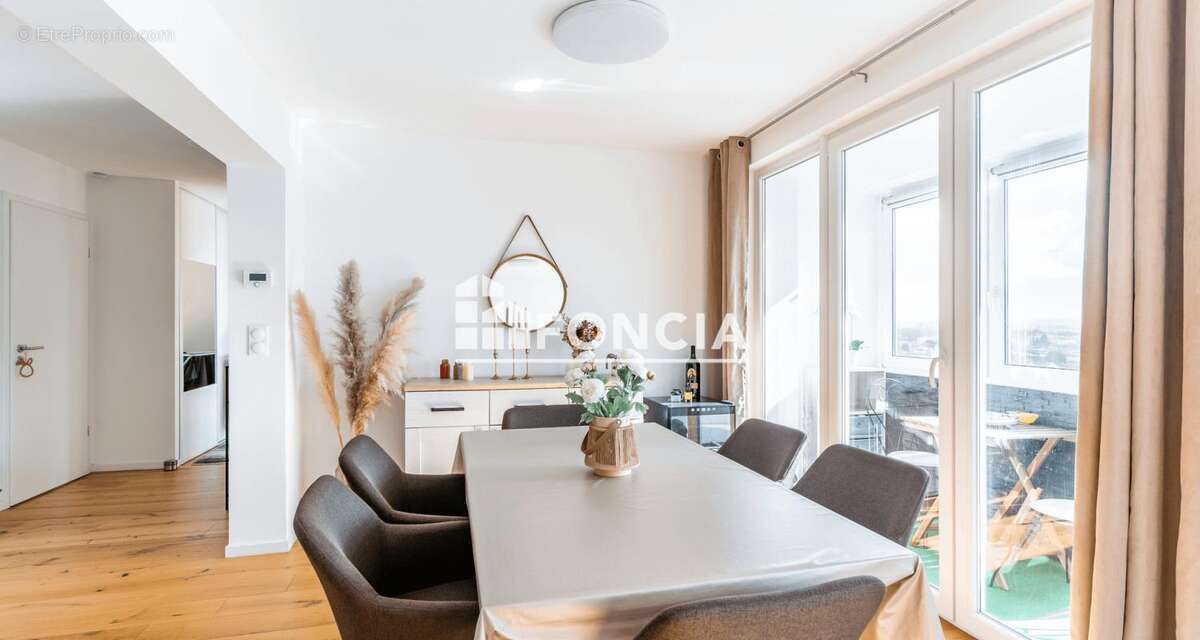 Appartement à FAMECK