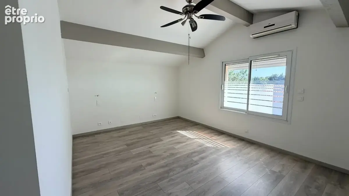 Agde- maison a agde avec grand terrain et beau volume - photo 10