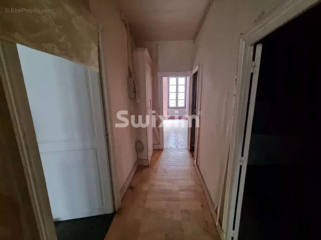 Immeuble de Rapport à Clamecy - Local commercial + 2 appartements - photo 10