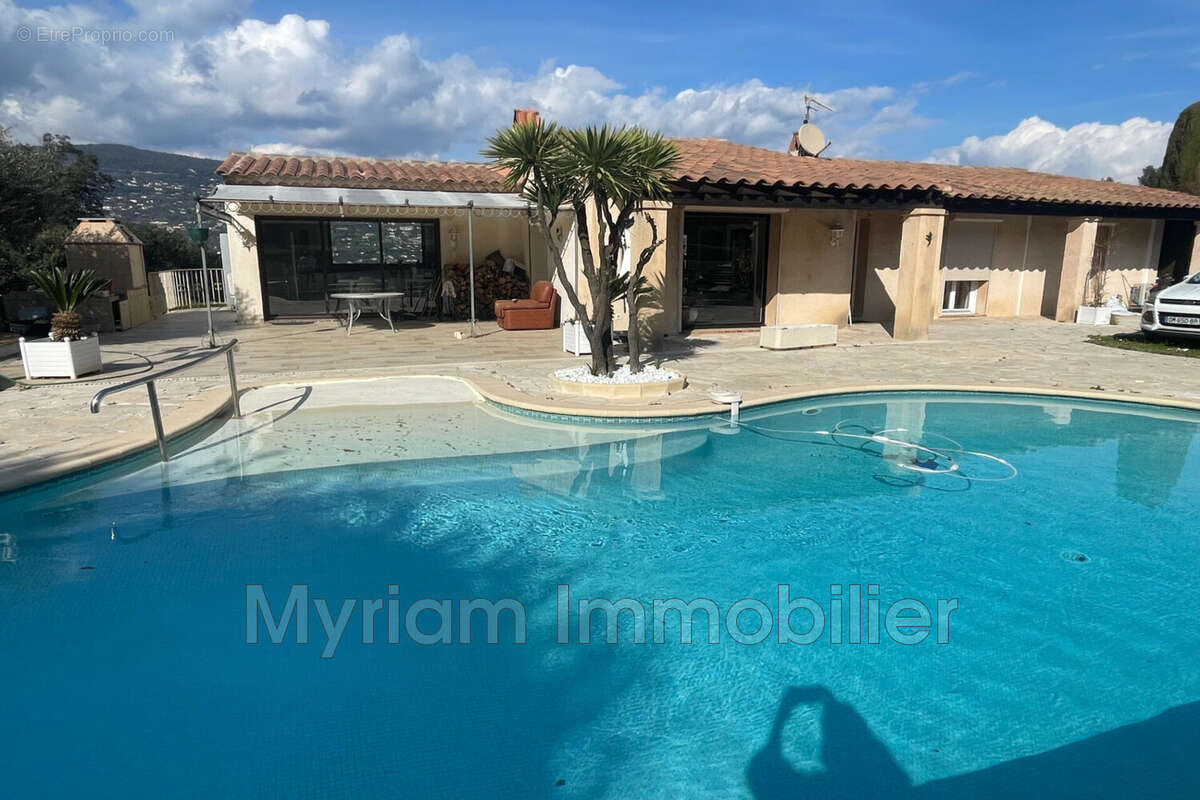 Maison à PEYMEINADE