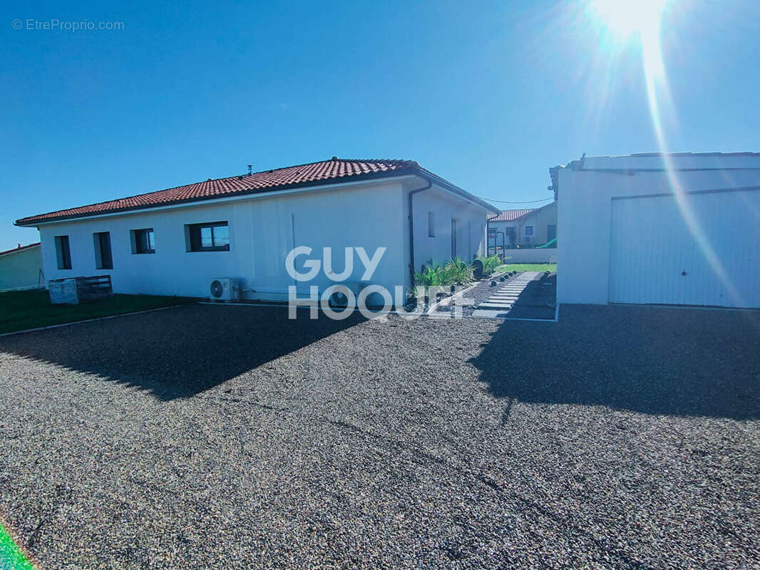 Maison à VILLENEUVE-DE-MARSAN