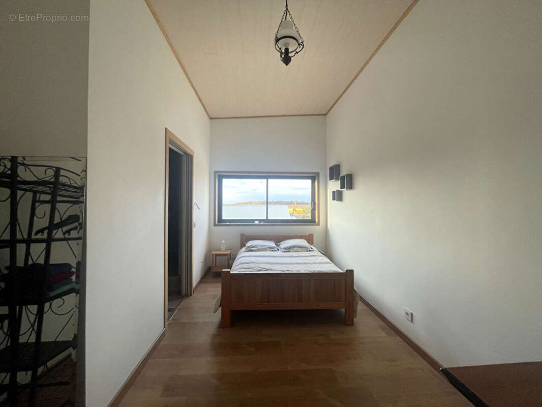 Autre à TREMBLAY-LES-VILLAGES