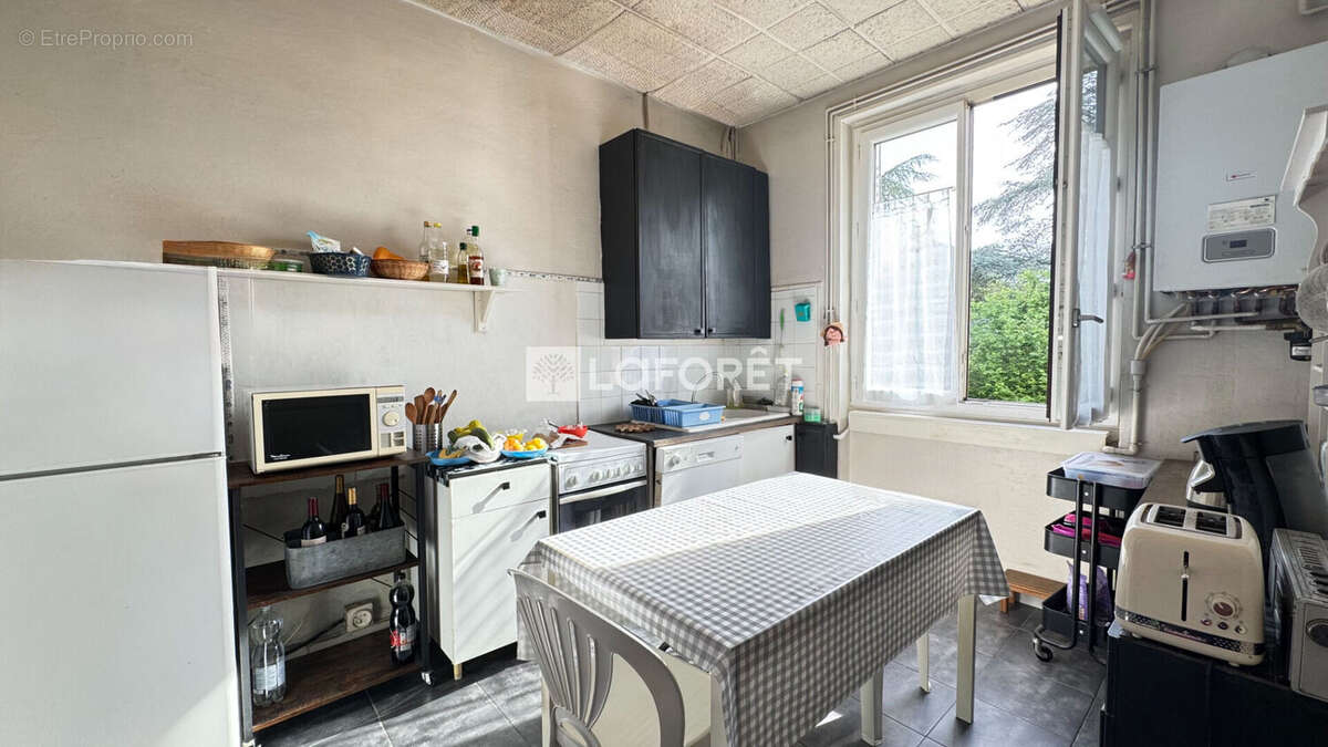 Appartement à LYON-5E