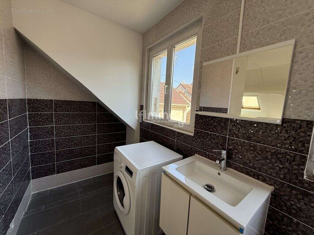 Maison à CLAYE-SOUILLY