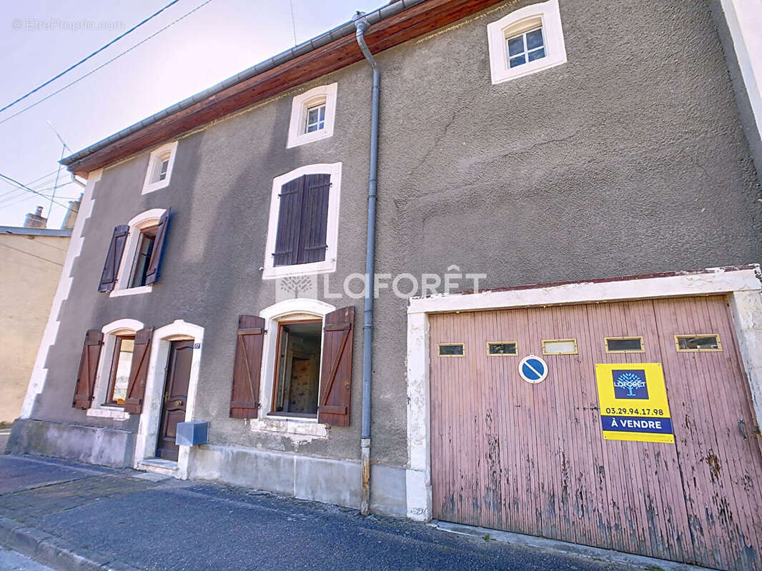 Maison à MAXEY-SUR-VAISE