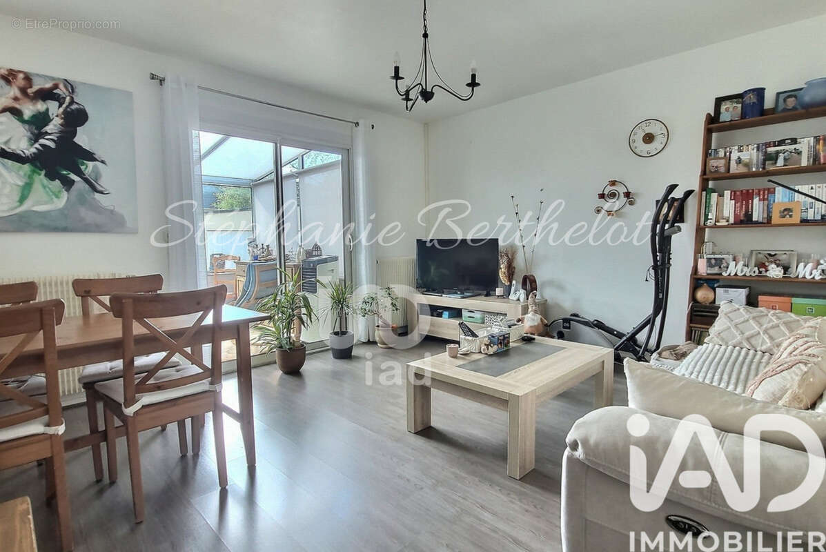 Photo 2 - Maison à VILLEPARISIS