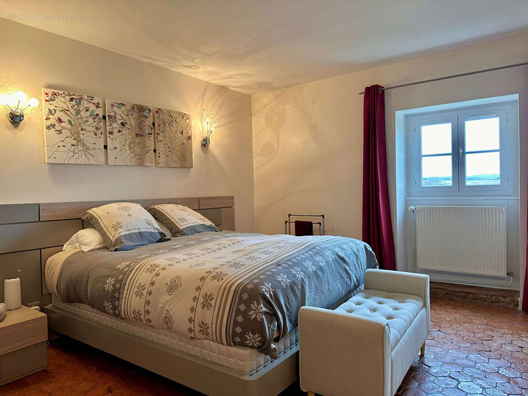 Appartement à LIERGUES