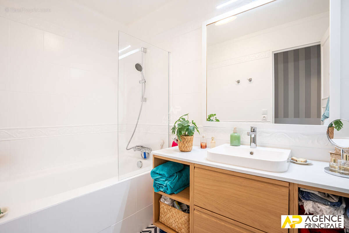 Appartement à MAISONS-LAFFITTE