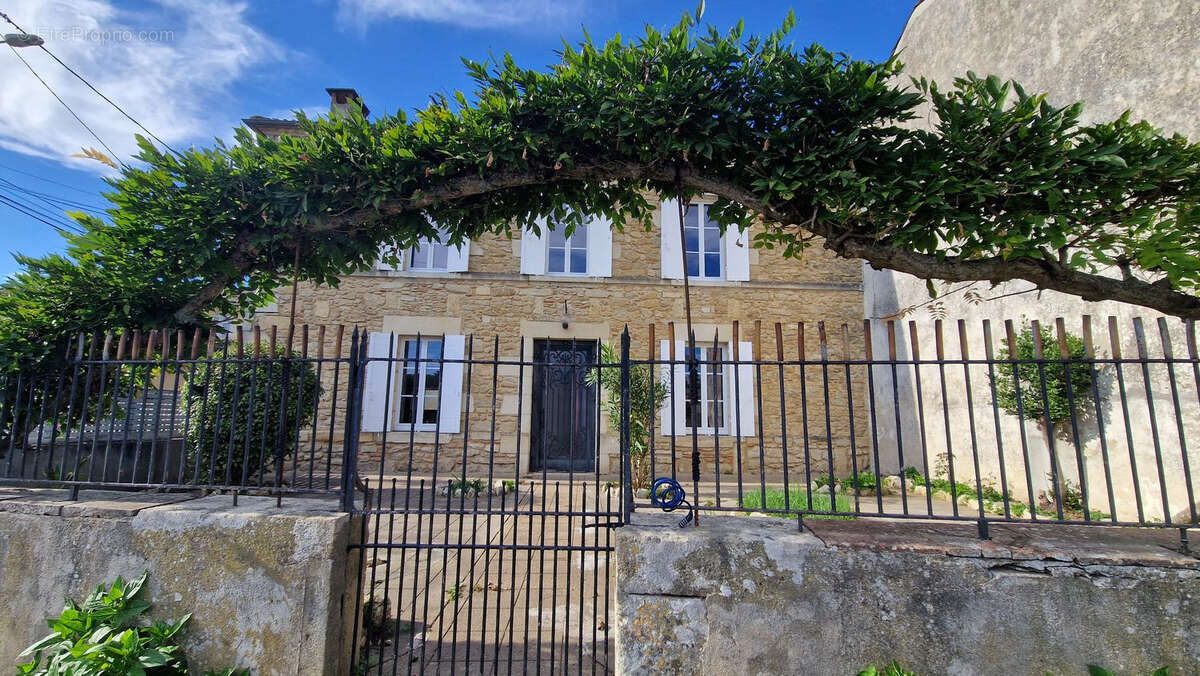Maison à GIRONDE-SUR-DROPT