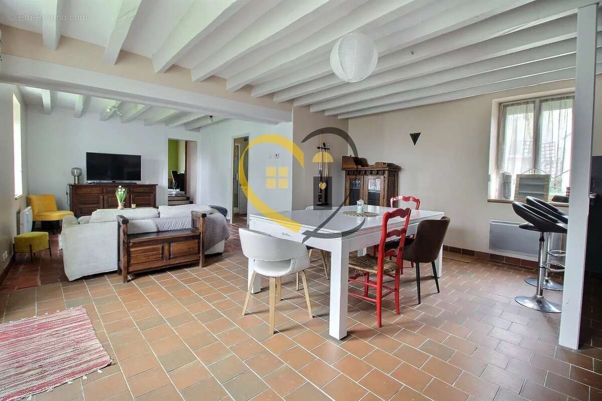 Maison à SAINT-MARTIN-D'AUXIGNY