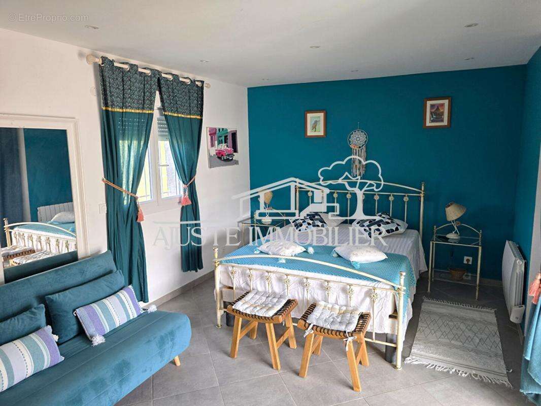 Maison à SAINT-VICTORET