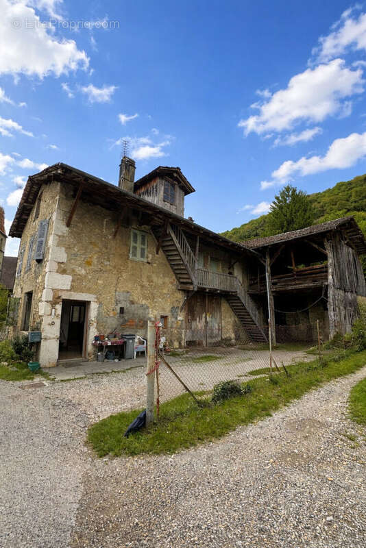 Maison à CHAPAREILLAN