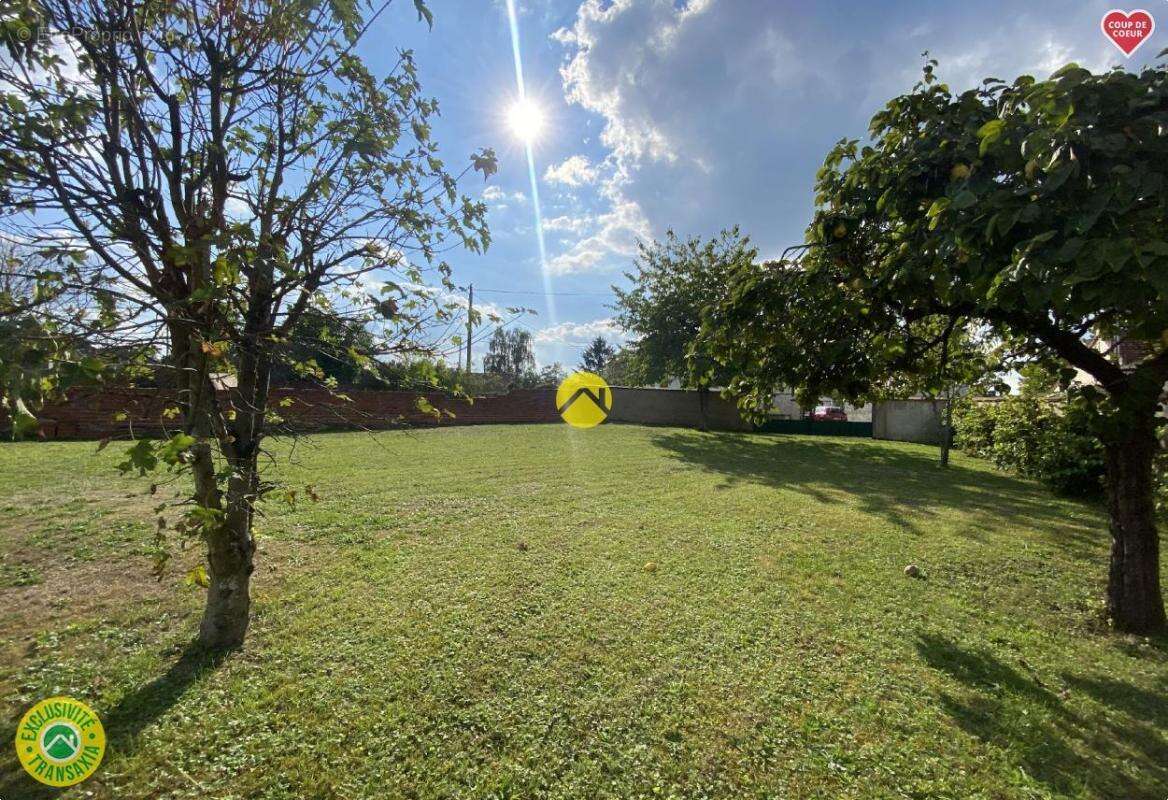 Maison à LA GUERCHE-SUR-L&#039;AUBOIS