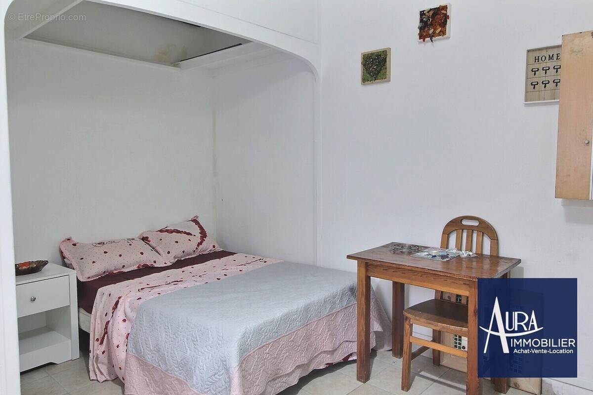 0_0003 - Appartement à LES LILAS