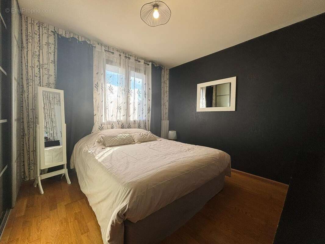 Maison à CRANVES-SALES