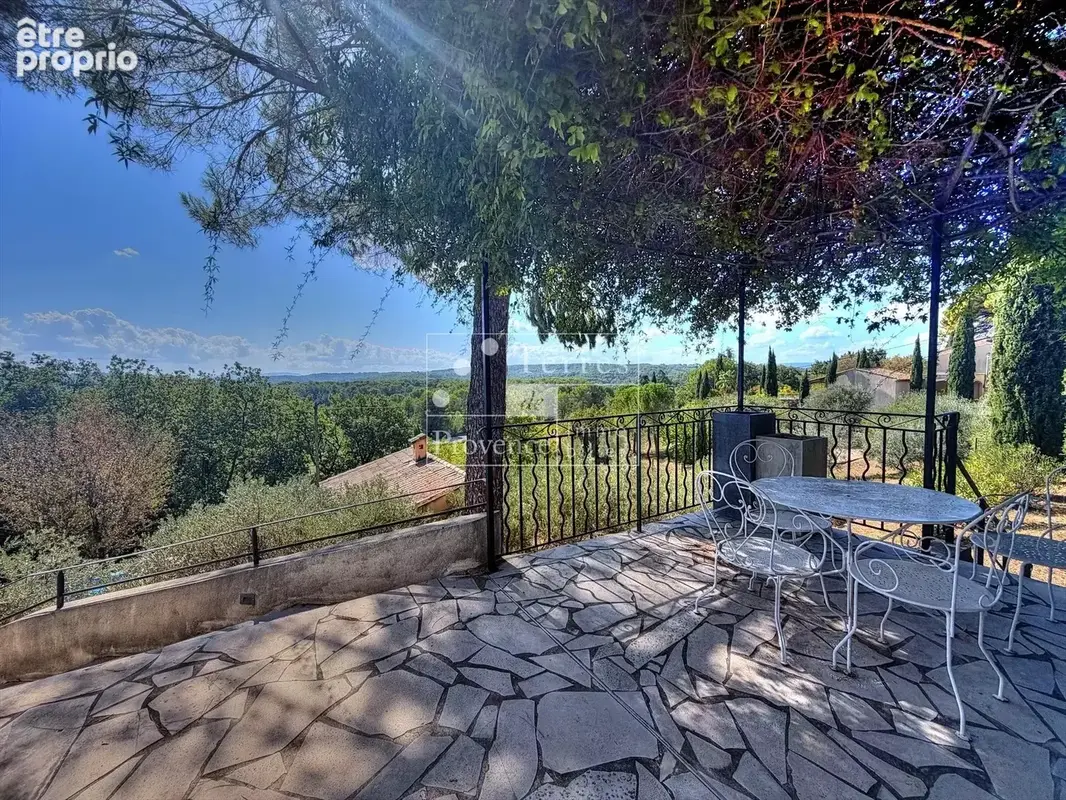 LORGUES – Élégante bastide provençale sur 4 000 m² avec piscine - photo 9