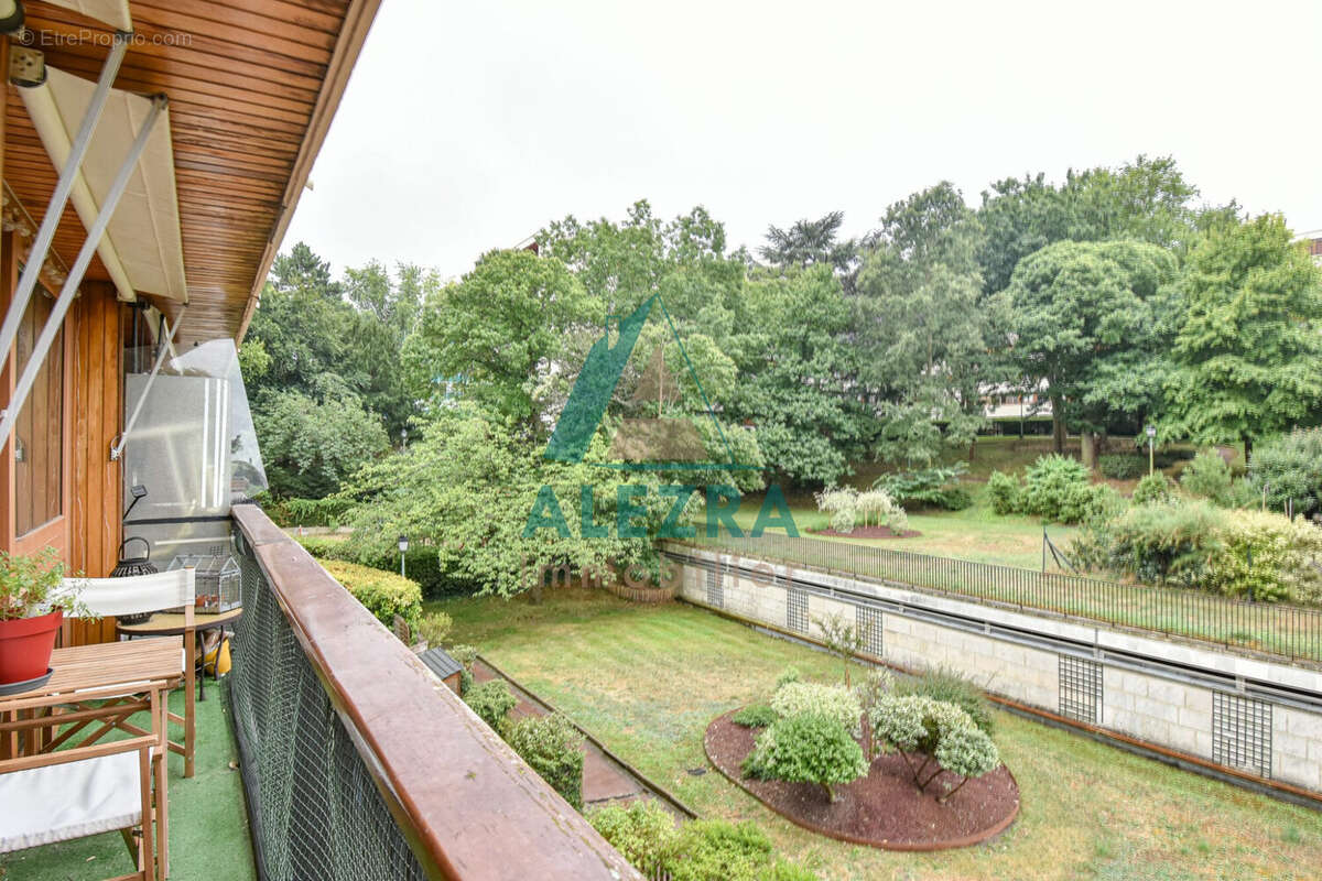 Appartement à LA CELLE-SAINT-CLOUD