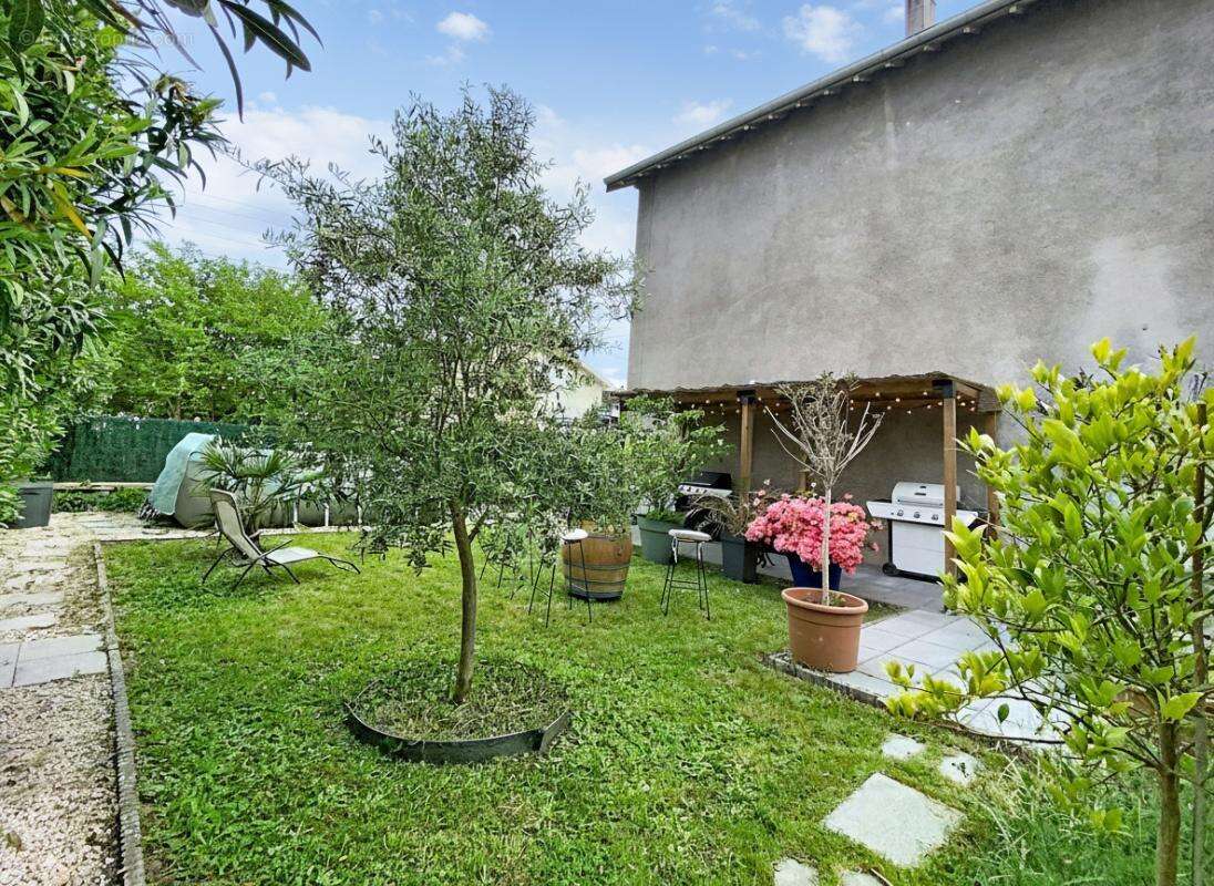 Appartement à GIVORS