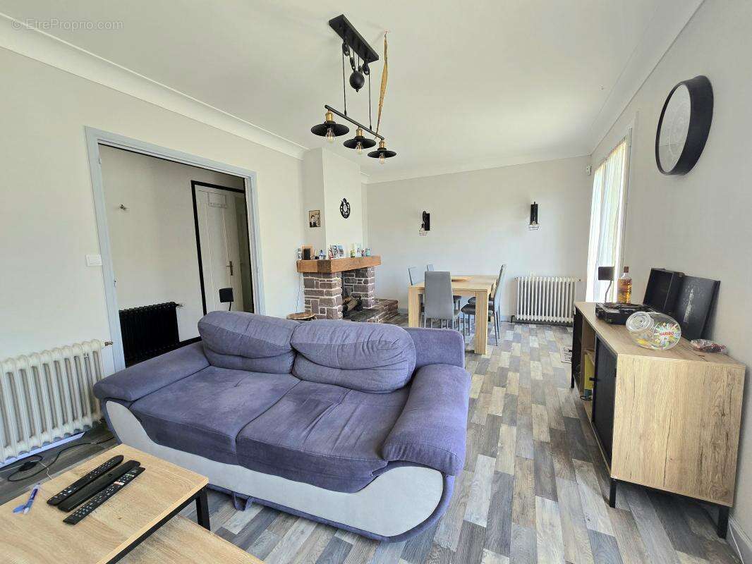 Maison 97 m² à Prin-Deyrancon  - photo 3