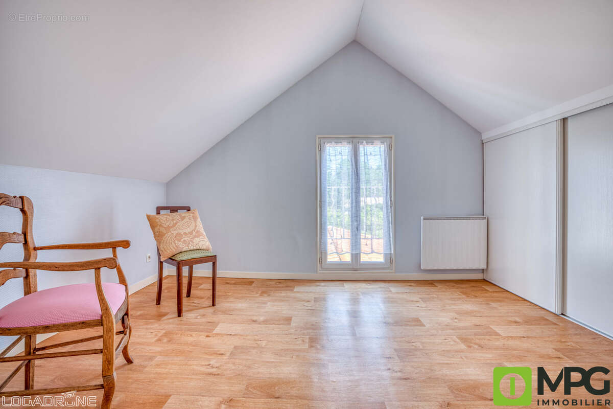SAINTE LIVRADE SUR LOT, maison en pierres F4 entièrement restaurée - photo 7