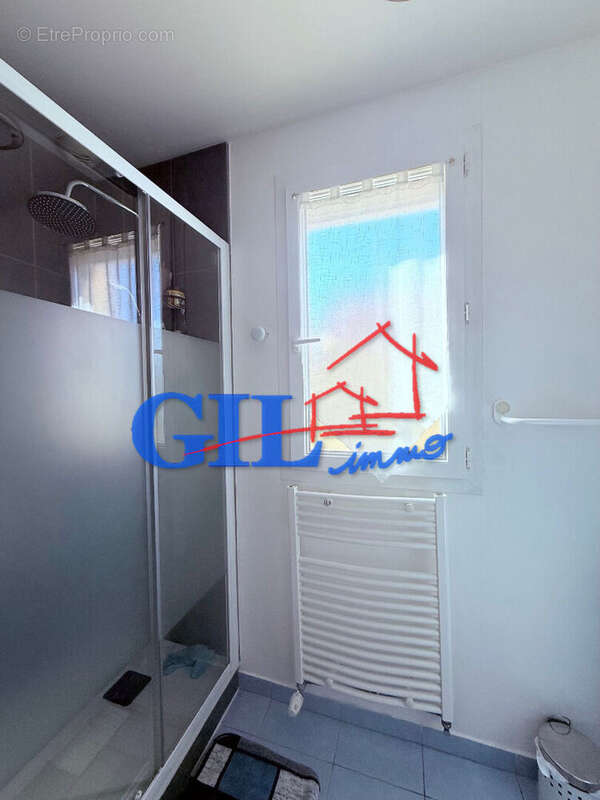 Maison à SAVIGNY-LE-TEMPLE