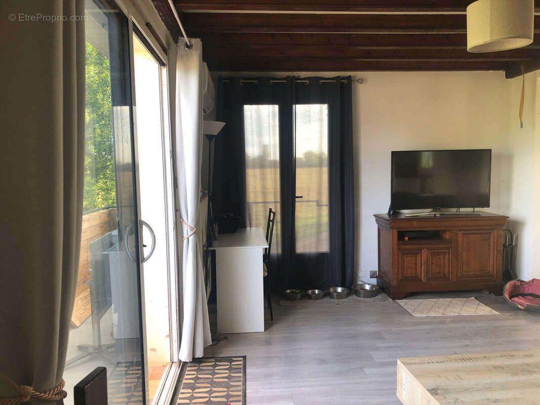 Maison à CHARETTE-VARENNES