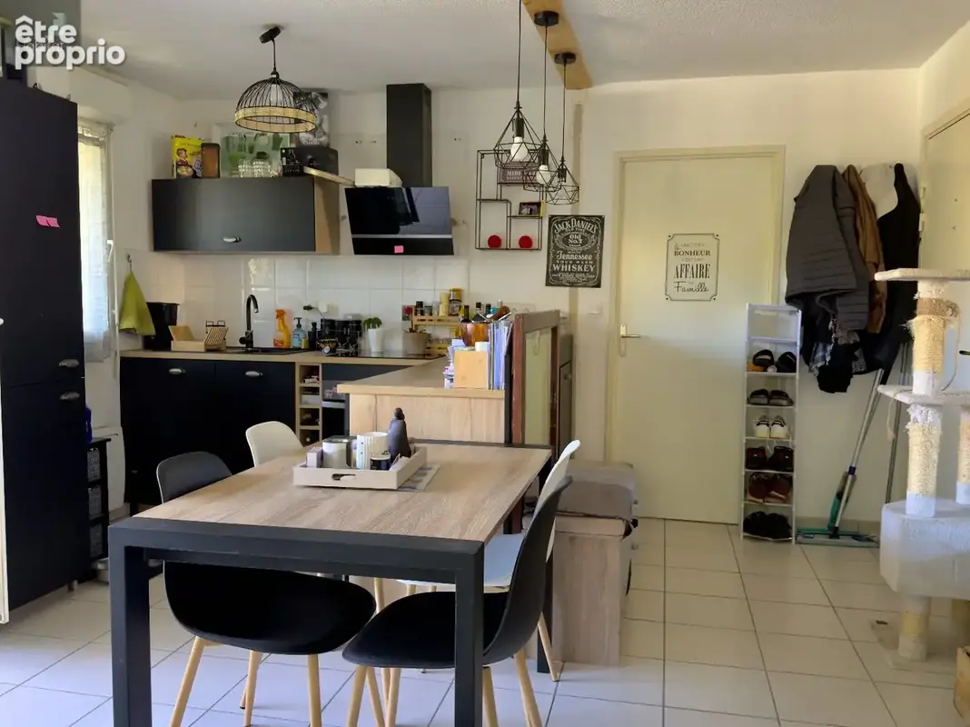 Appartement T3, terrasse, parkings - photo 3