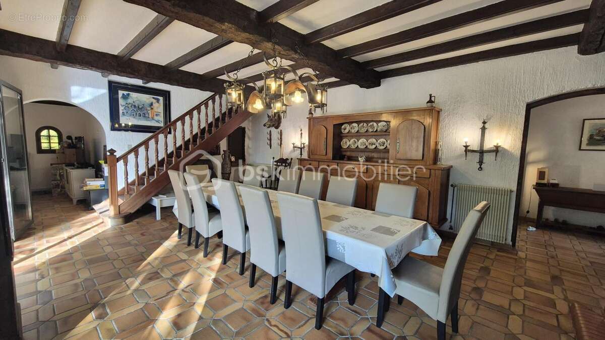 A vendre propriete mas de 170m² sur terrain de 12944m² cloture - le boulou - six chambres - climatisation reversible - garage -  - photo 3